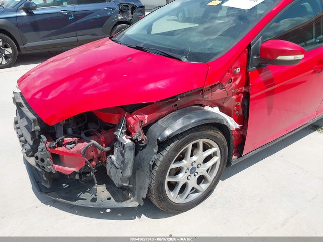 Ford FOCUS SE 2015 1FADP3K22FL290123 Image 6
