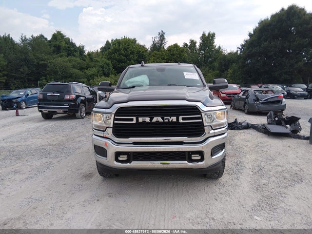 45827972 :رقم المزاد ، 3C6UR5DJ0KG627777 vin ، 2019 Ram 2500 Big Horn مزاد بيع