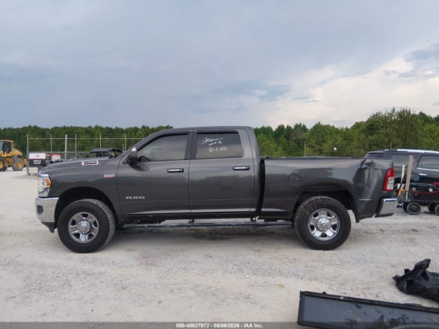 45827972 :رقم المزاد ، 3C6UR5DJ0KG627777 vin ، 2019 Ram 2500 Big Horn مزاد بيع