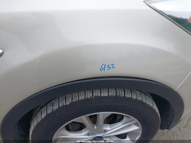 45827993 :رقم المزاد ، 1FMCU0GD5JUB10493 vin ، 2018 Ford Escape Se مزاد بيع