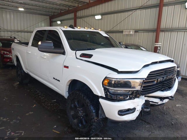 45828019 :رقم المزاد ، 3C6UR5FJ3NG418003 vin ، 2022 Ram 2500 Laramie  4x4 6'4 Box مزاد بيع