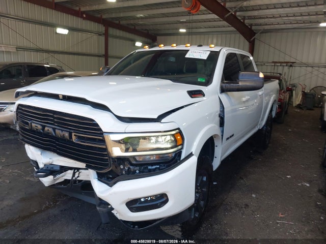 45828019 :رقم المزاد ، 3C6UR5FJ3NG418003 vin ، 2022 Ram 2500 Laramie  4x4 6'4 Box مزاد بيع