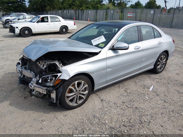 2017 Mercedes-benz C 300 4matic მანქანა იყიდება აუქციონზე, vin: 55SWF4KB1HU224548, აუქციონის ნომერი: 45828023