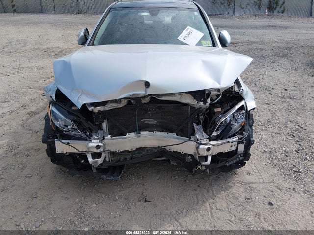 2017 Mercedes-benz C 300 4matic მანქანა იყიდება აუქციონზე, vin: 55SWF4KB1HU224548, აუქციონის ნომერი: 45828023