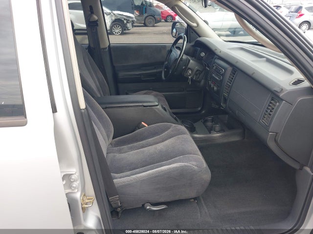 45828024 :رقم المزاد ، 1D7HL48N24S589408 vin ، 2004 Dodge Dakota Slt مزاد بيع
