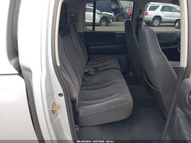 45828024 :رقم المزاد ، 1D7HL48N24S589408 vin ، 2004 Dodge Dakota Slt مزاد بيع