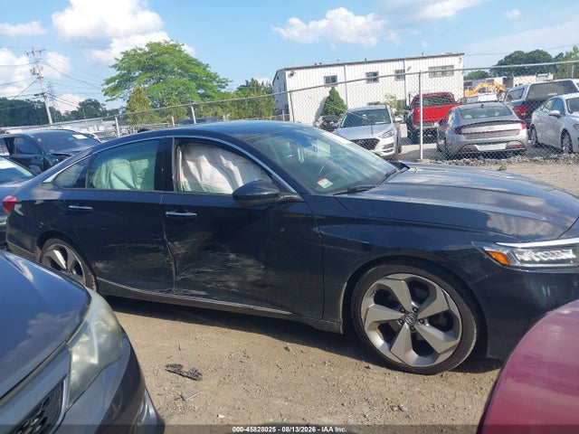 2018 Honda Accord Touring მანქანა იყიდება აუქციონზე, vin: 1HGCV1F99JA053609, აუქციონის ნომერი: 45828025