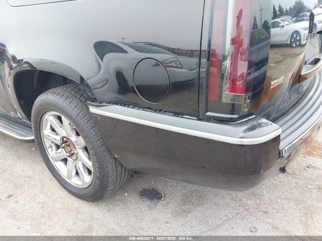 Aukcja sprzedaży 2010 Gmc Yukon Xl 1500 Denali, vin: 1GKUKMEF4AR146287, numer aukcji: 45828071