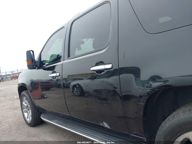 Aukcja sprzedaży 2010 Gmc Yukon Xl 1500 Denali, vin: 1GKUKMEF4AR146287, numer aukcji: 45828071