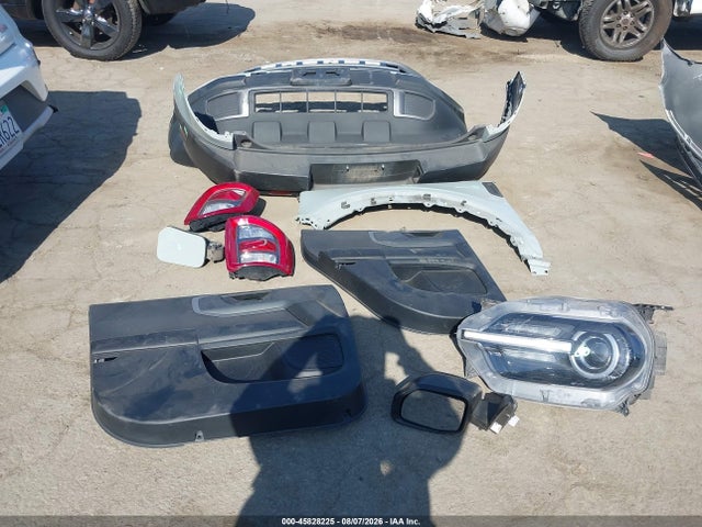 45828225 :رقم المزاد ، 3FMCR9B65MRA58437 vin ، 2021 Ford Bronco Sport Big Bend مزاد بيع
