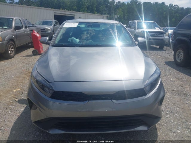 45828276 :رقم المزاد ، 3KPF24AD0RE738589 vin ، 2024 Kia Forte Lxs مزاد بيع