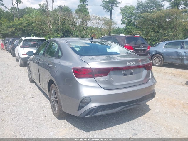 45828276 :رقم المزاد ، 3KPF24AD0RE738589 vin ، 2024 Kia Forte Lxs مزاد بيع