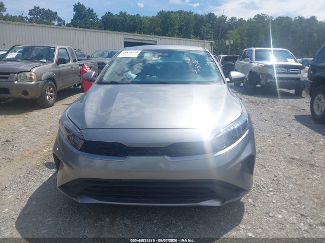 45828276 :رقم المزاد ، 3KPF24AD0RE738589 vin ، 2024 Kia Forte Lxs مزاد بيع