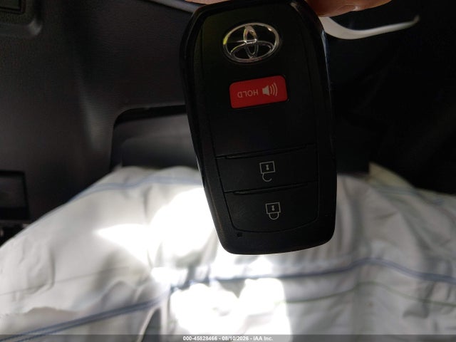 Aukcja sprzedaży 2026 Toyota Corolla Cross Le, vin: 7MUBAABG2TV166422, numer aukcji: 45828466