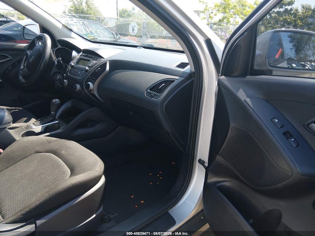 Продажа на аукционе авто 2015 Hyundai Tucson Gls, vin: KM8JT3AF6FU977477, номер лота: 45828471