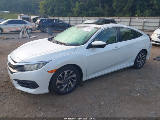 Продажа на аукционе авто 2018 Honda Civic Ex, vin: 19XFC2F75JE001204, номер лота: 45828474