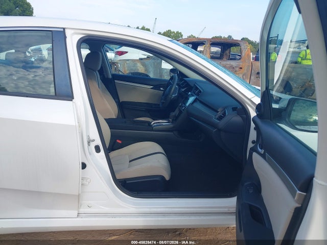 Продажа на аукционе авто 2018 Honda Civic Ex, vin: 19XFC2F75JE001204, номер лота: 45828474