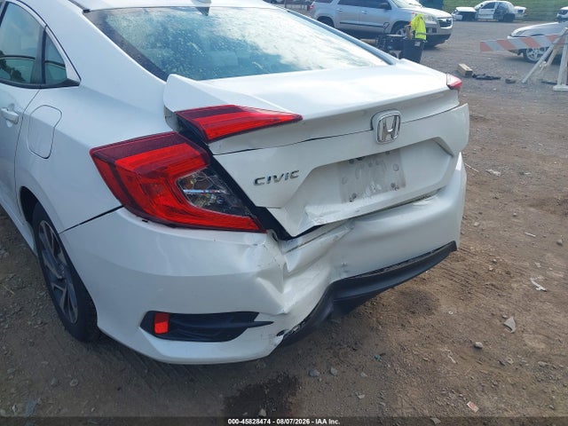 Продажа на аукционе авто 2018 Honda Civic Ex, vin: 19XFC2F75JE001204, номер лота: 45828474