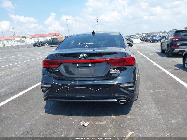 45828499 :رقم المزاد ، 3KPF24AD4ME305608 vin ، 2021 Kia Forte Lxs مزاد بيع