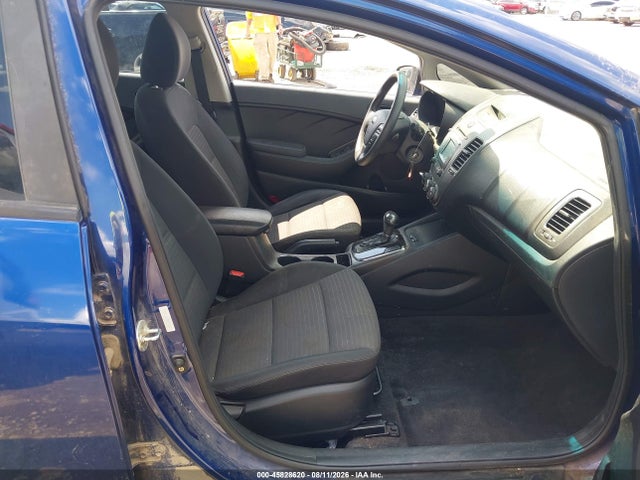 Продажа на аукционе авто 2017 Kia Forte Lx, vin: 3KPFL4A7XHE149927, номер лота: 45828620