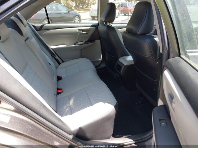 4T1BF1FK0HU761911 Toyota CAMRY SE