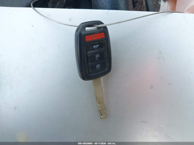 45828690 :رقم المزاد ، 1HGCR2F38HA180643 vin ، 2017 Honda Accord Lx مزاد بيع