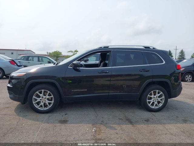 Продажа на аукционе авто 2016 Jeep Cherokee Latitude, vin: 1C4PJLCS3GW362941, номер лота: 45828719