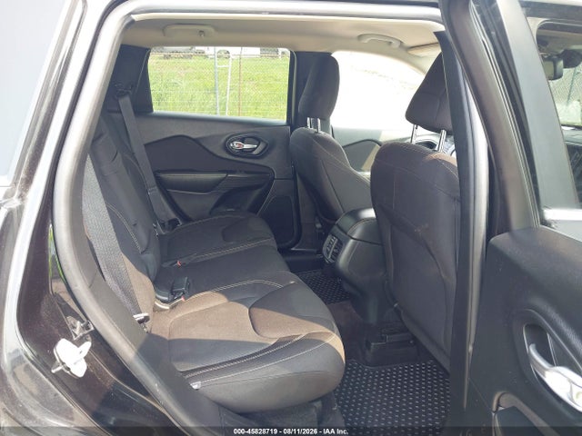 Продажа на аукционе авто 2016 Jeep Cherokee Latitude, vin: 1C4PJLCS3GW362941, номер лота: 45828719