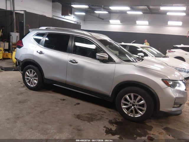 Продаж на аукціоні авто 2017 Nissan Rogue Sv, vin: JN8AT2MV4HW256233, номер лоту: 45828754