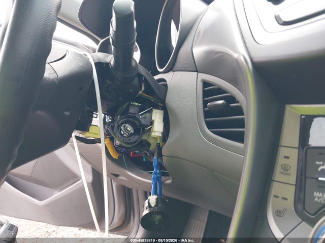 45828819 :رقم المزاد ، KMHDH4AEXDU805400 vin ، 2013 Hyundai Elantra Gls مزاد بيع