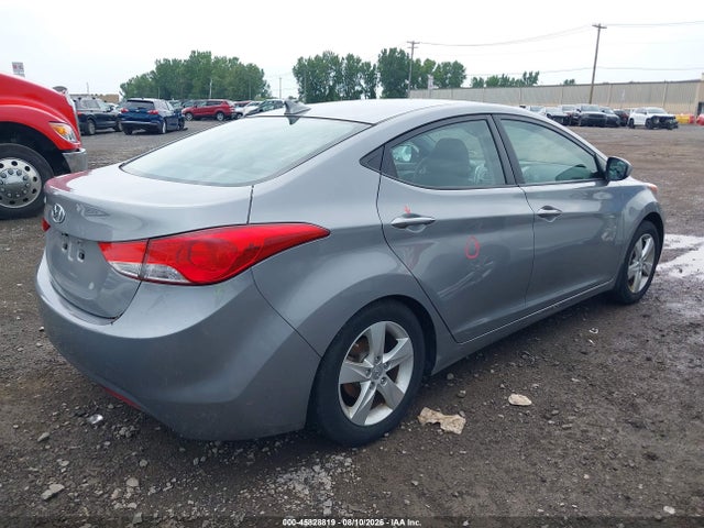 45828819 :رقم المزاد ، KMHDH4AEXDU805400 vin ، 2013 Hyundai Elantra Gls مزاد بيع
