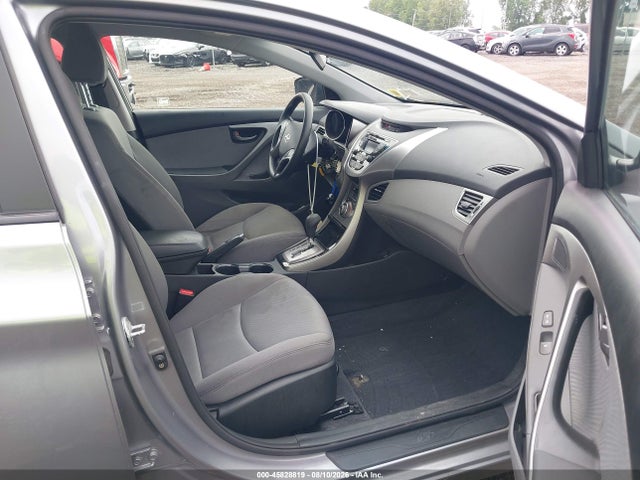 45828819 :رقم المزاد ، KMHDH4AEXDU805400 vin ، 2013 Hyundai Elantra Gls مزاد بيع