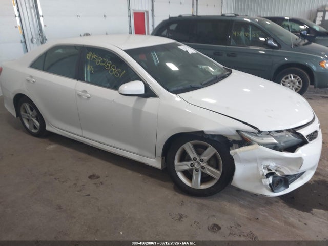 45828861 :رقم المزاد ، 4T1BF1FK4DU703326 vin ، 2013 Toyota Camry Se مزاد بيع