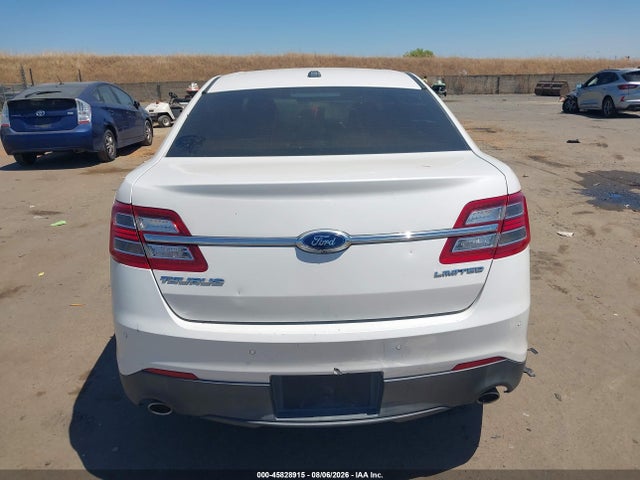Ford Taurus Limited 2015 1FAHP2F86FG165600 Image 16