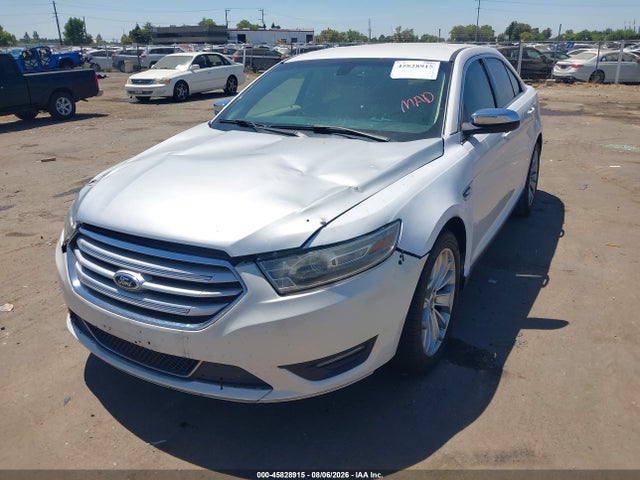 Ford Taurus Limited 2015 1FAHP2F86FG165600 Image 2