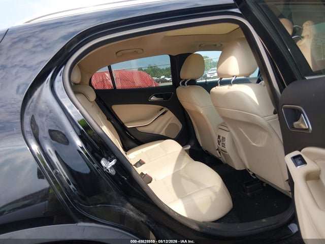 45828959 :رقم المزاد ، WDCTG4GB0JJ368157 vin ، 2018 Mercedes-benz Gla 250 4matic مزاد بيع