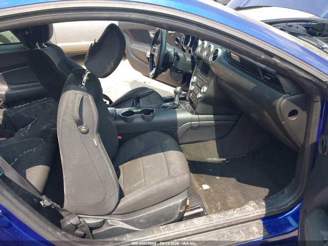Продаж на аукціоні авто 2016 Ford Mustang V6, vin: 1FA6P8AM4G5288890, номер лоту: 45828969