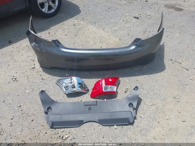 45828982 :رقم المزاد ، 4T4BF1FK3DR279398 vin ، 2013 Toyota Camry Xle مزاد بيع