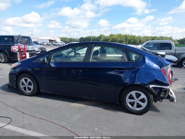Продажа на аукционе авто 2015 Toyota Prius Two, vin: JTDKN3DUXF0446822, номер лота: 45829042