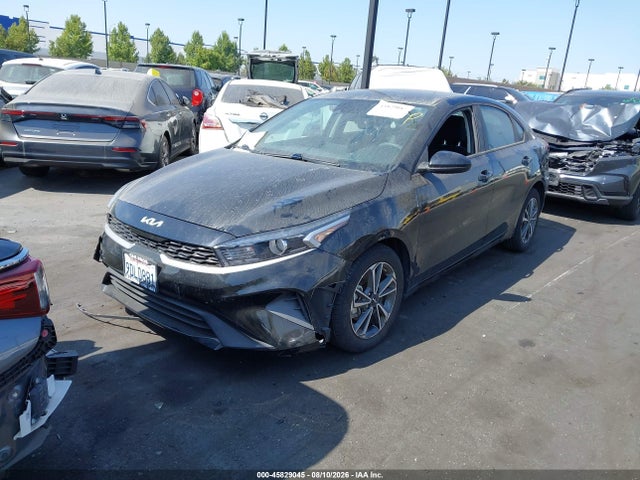KIA Forte Lxs 2023 3KPF24AD8PE552554 Image 2