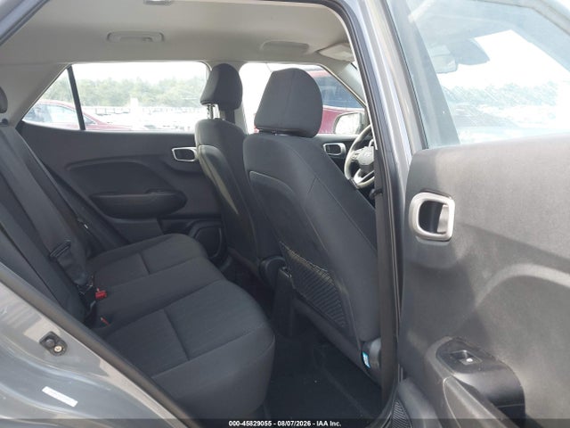 2022 Hyundai Venue Se მანქანა იყიდება აუქციონზე, vin: KMHRB8A39NU160432, აუქციონის ნომერი: 45829055