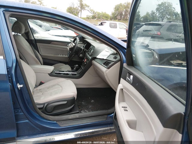 Продажа на аукционе авто 2015 Hyundai Sonata Sport, vin: 5NPE34AF9FH032576, номер лота: 45829120