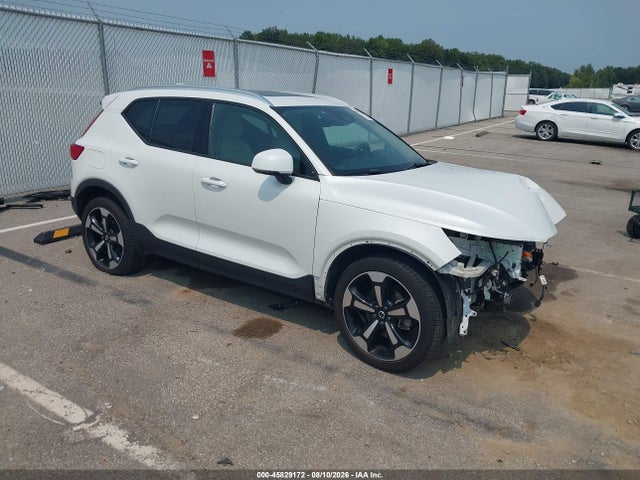 2022 Volvo Xc40 T5 Momentum მანქანა იყიდება აუქციონზე, vin: YV4162UK5N2652227, აუქციონის ნომერი: 45829172