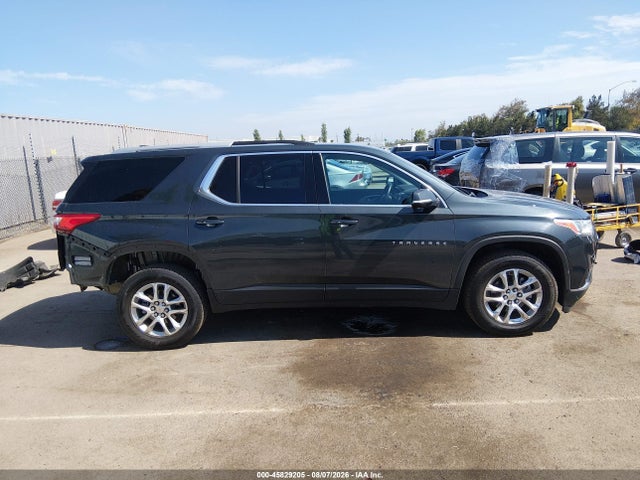 Chevrolet Traverse Lt Cloth 2018 1GNERGKW2JJ129110 Image 14