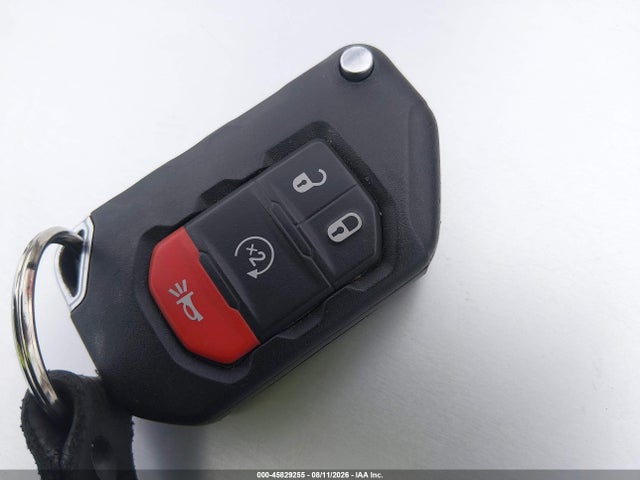 Продаж на аукціоні авто 2018 Jeep Wrangler Unlimited Sahara 4x4, vin: 1C4HJXEG8JW179594, номер лоту: 45829255