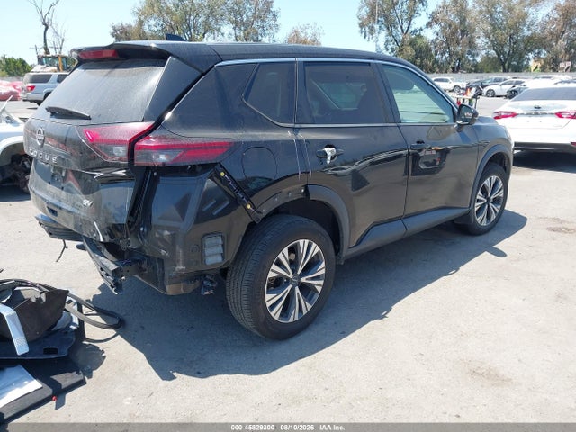 45829300 :رقم المزاد ، 5N1BT3BA1NC700778 vin ، 2022 Nissan Rogue Sv Fwd مزاد بيع