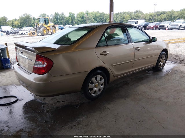 2002 Toyota Camry Le მანქანა იყიდება აუქციონზე, vin: 4T1BE32K82U041218, აუქციონის ნომერი: 45829306