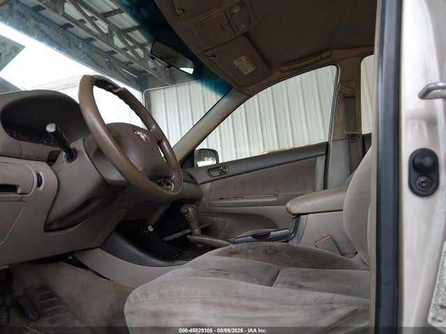 2002 Toyota Camry Le მანქანა იყიდება აუქციონზე, vin: 4T1BE32K82U041218, აუქციონის ნომერი: 45829306
