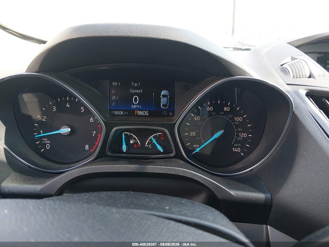 Продаж на аукціоні авто 2018 Ford Escape Se, vin: 1FMCU9GD2JUD08792, номер лоту: 45829307