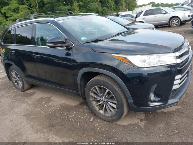 2019 Toyota Highlander Xle მანქანა იყიდება აუქციონზე, vin: 5TDJZRFH8KS613026, აუქციონის ნომერი: 45829333
